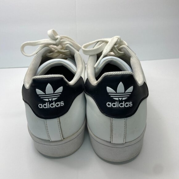 Adidas Superstar sneaker shoe - Size 10.5 - Picture 3 of 8
